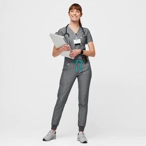 FIGS Set: Catarina Top (sz S) + Zamora Jogger in Grey (sz SP)